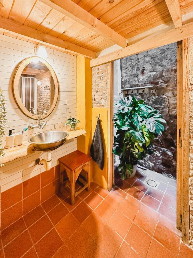 Habitacion Privada, Casa Compartida Con Pareja Private Room, Shared House With A Couple Barcelona Exterior photo