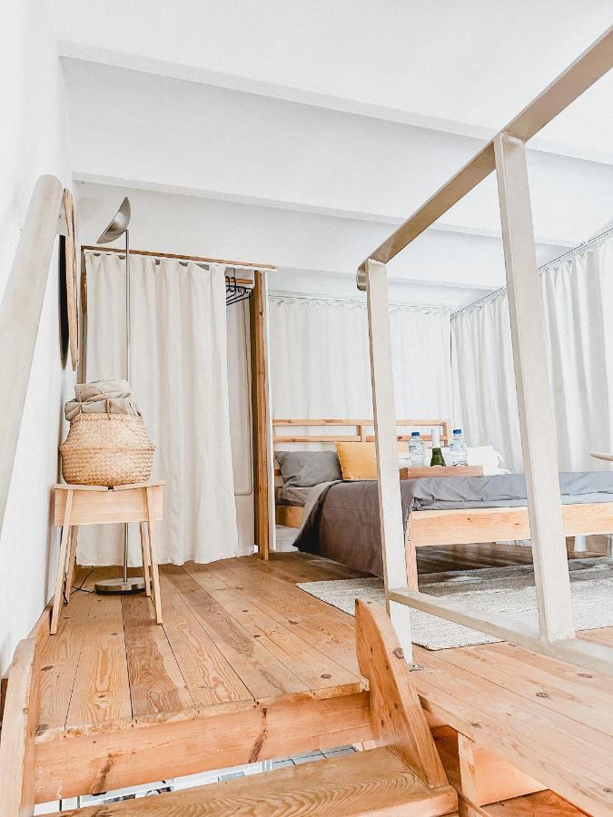 Habitacion Privada, Casa Compartida Con Pareja Private Room, Shared House With A Couple Barcelona Exterior photo